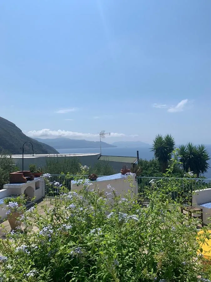 Casa vacanze Villa Donatella Leni Italia