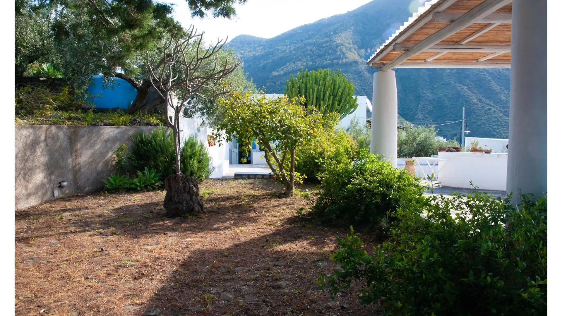 Villa Donatella Leni 0*,  Italy