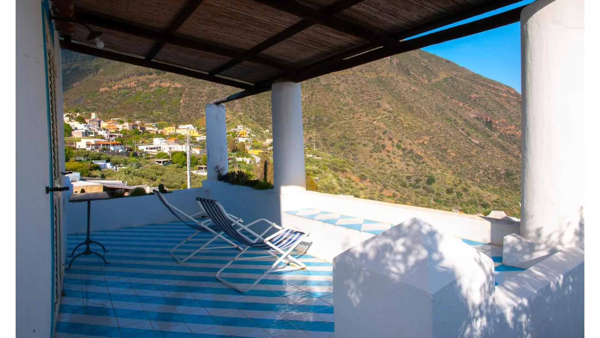 Holiday home Villa Donatella Leni Italy